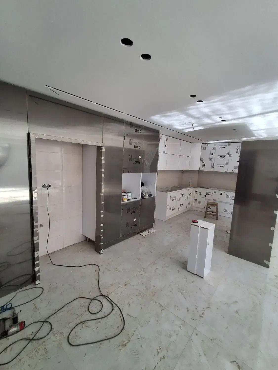 ۶۱۰ کد کابینت خارجی (هایگلاس)|مصالح و تجهیزات ساختمان|خمینیشهر, |دیوار