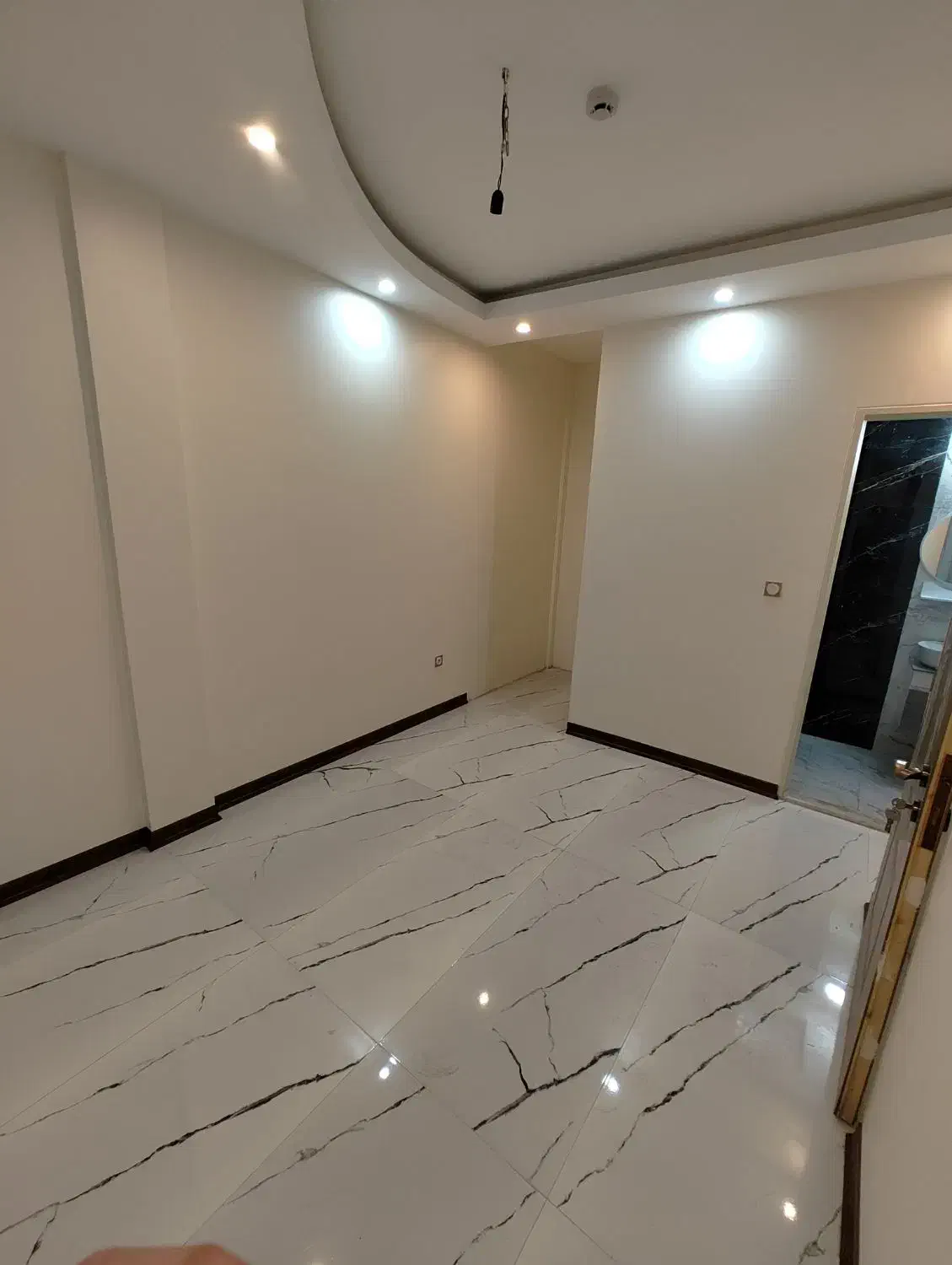 100متری/دو خواب/کلید نخورده