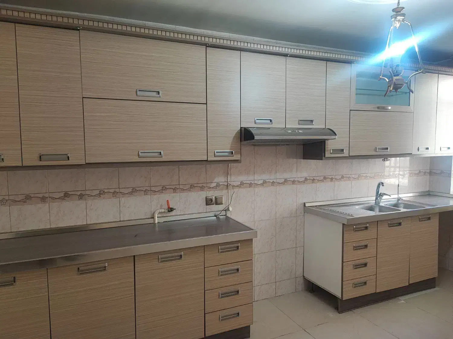 آپارتمان 130متری مسکونی