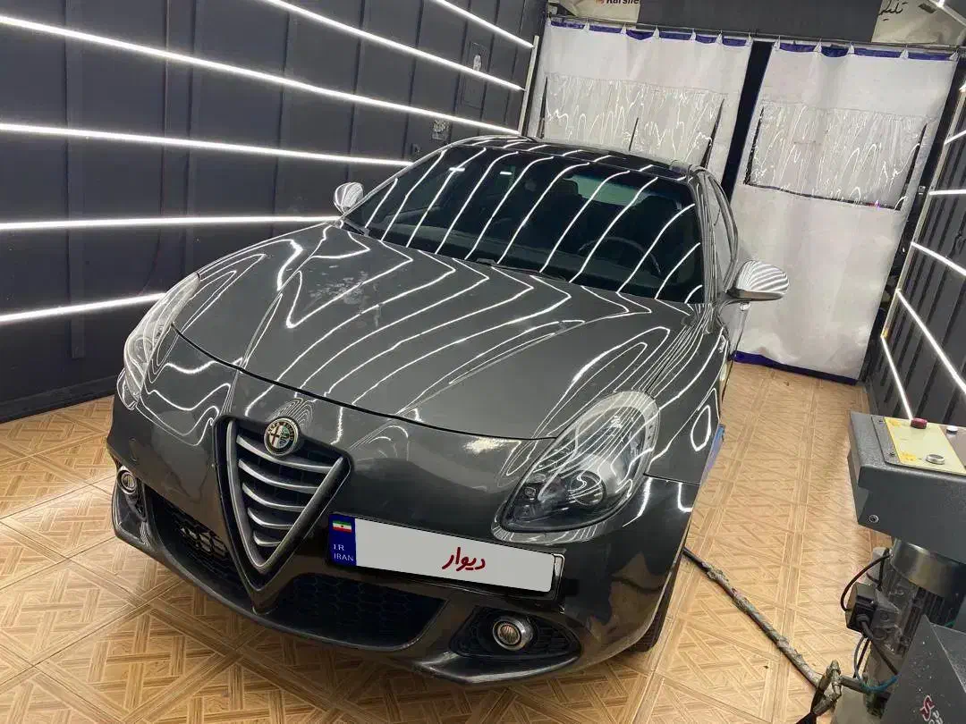 آلفا رومئو جولیتا|خودرو سواری و وانت|تهران, شهرک چیتگر|دیوار