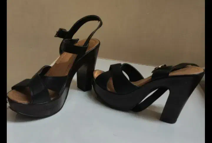 صندل|کیف، کفش، کمربند|یاسوج, |دیوار