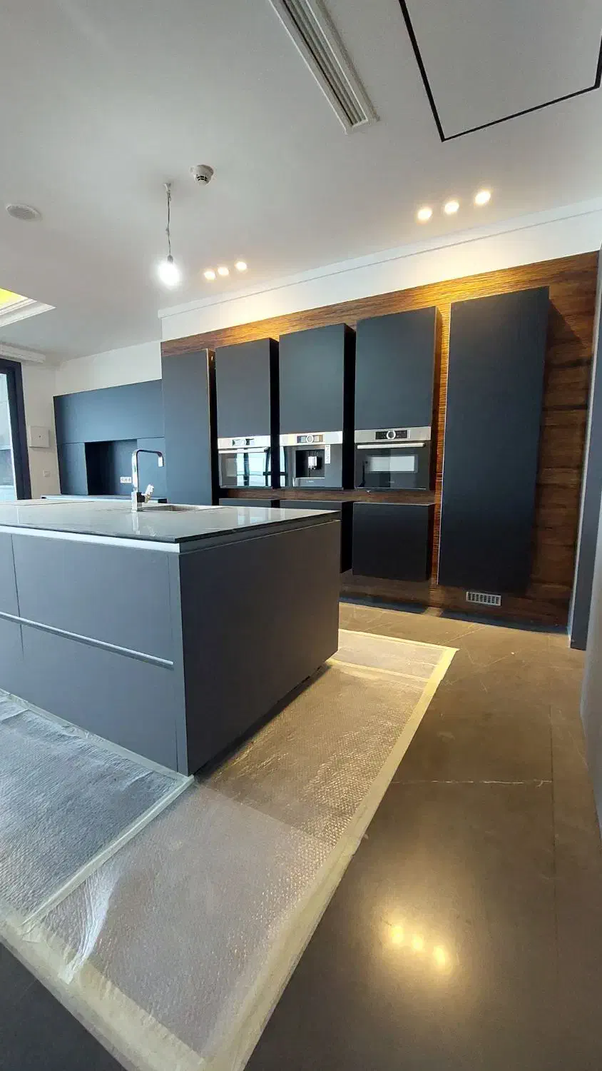 370متر*full modern*کلید نخورده*ویو کل تهران