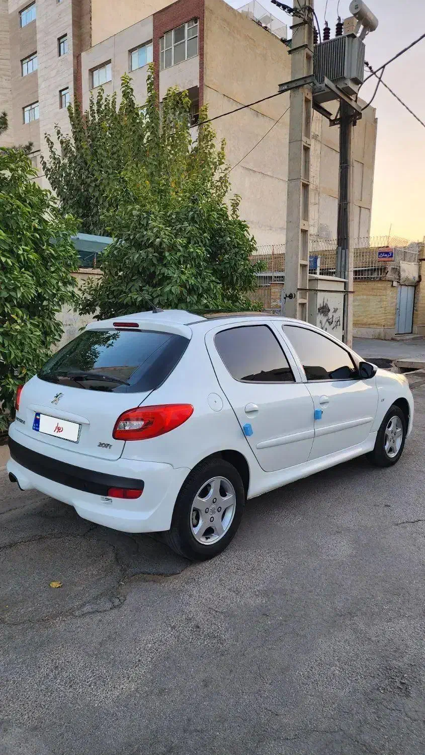 پژو ۲۰۷ پانا برقی|خودرو سواری و وانت|شیراز, بریجستون|دیوار