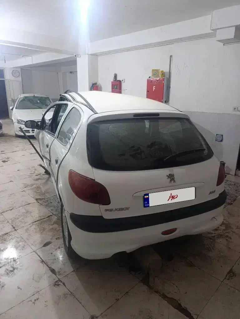 ۲۰۶تصادفی تیپ ۳|خودرو سواری و وانت|پارس‌آباد, |دیوار