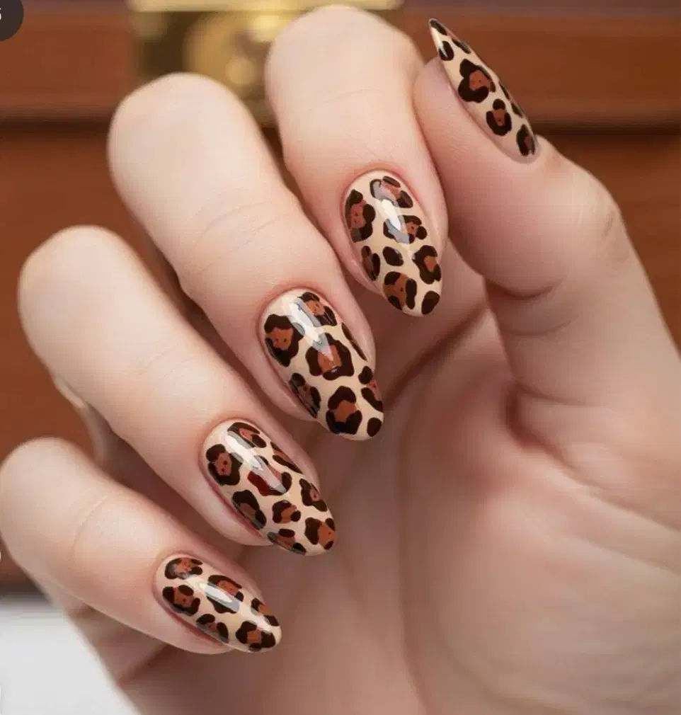 تخفیف ویژه پاییزی.ناخن ..|خدمات آرایشگری و زیبایی|خمینیشهر, |دیوار