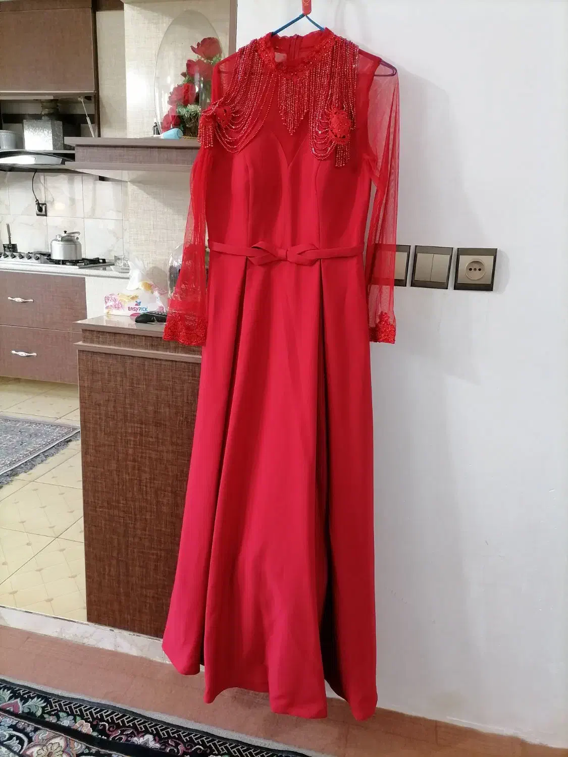 لباس مجلسی بلندباآستین طوری درحدنووسالم|لباس|فردوسیه, |دیوار