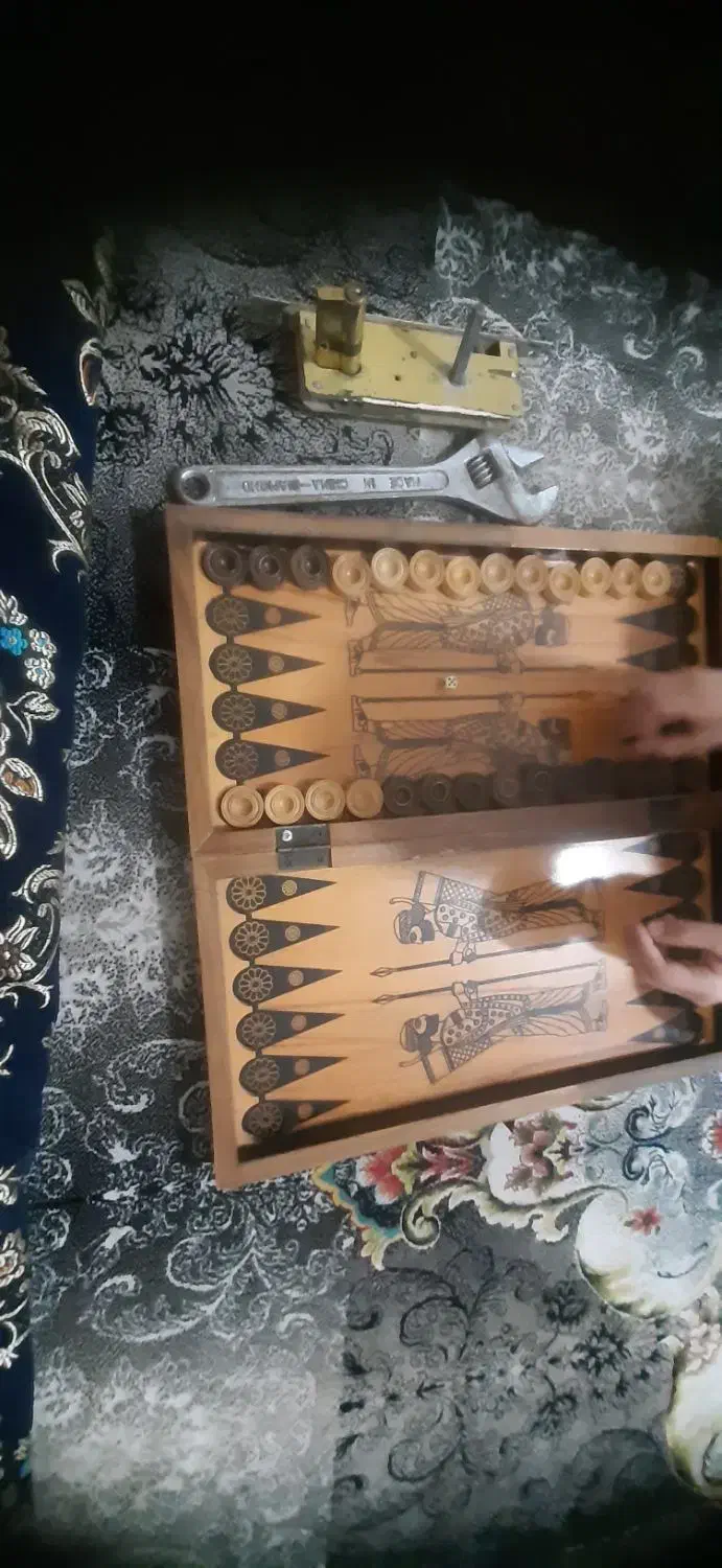 تخته نرد|اسباب‌‌بازی|زابل, |دیوار