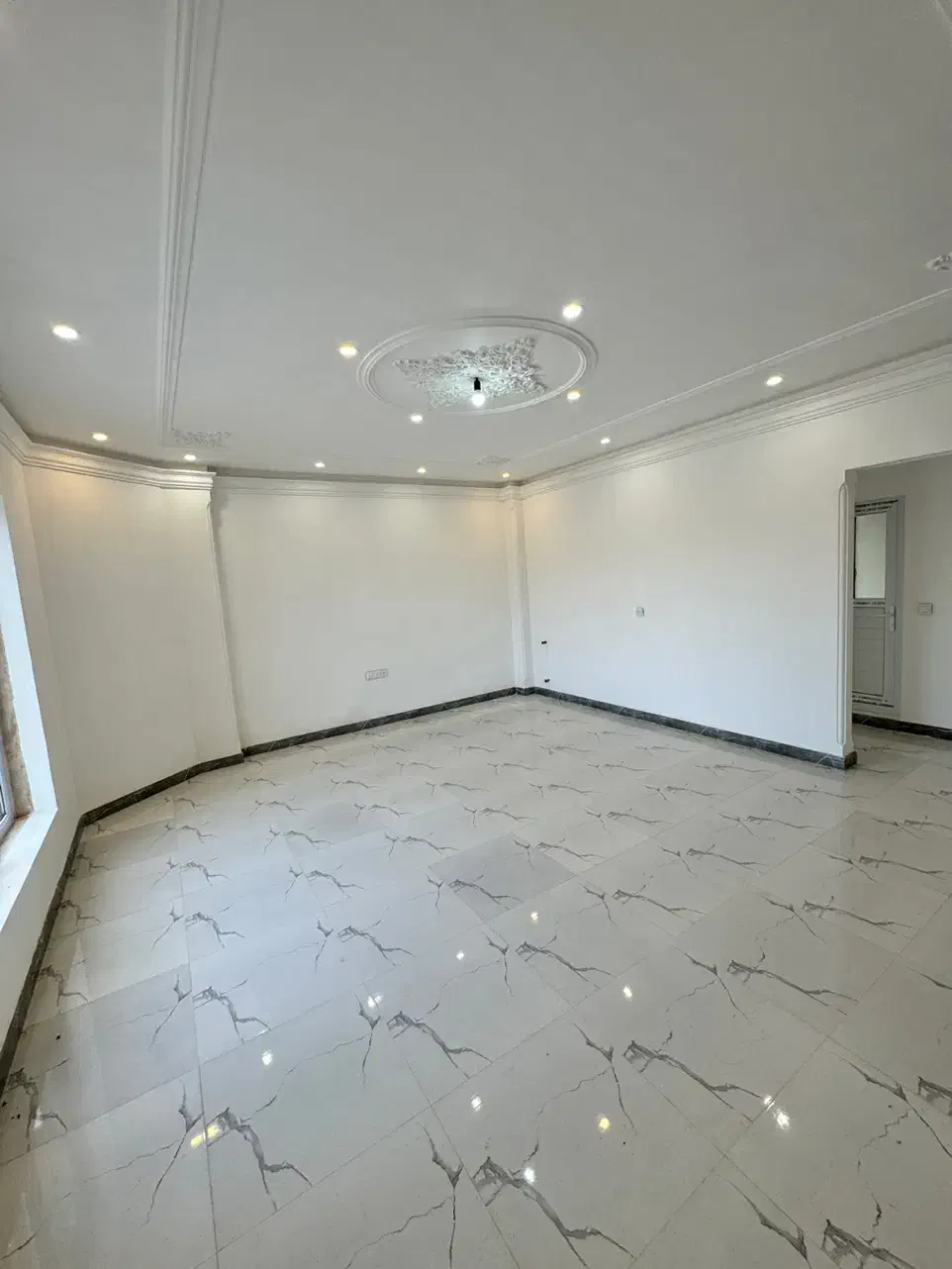 ویلای فلت در منطقه نوساز و غیربومی با سندتک برگ|فروش خانه و ویلا|چاف و چمخاله, |دیوار