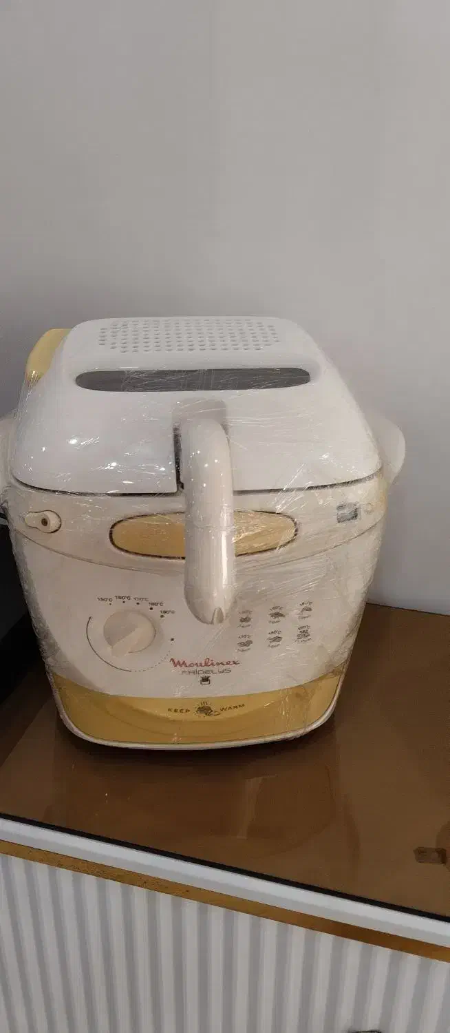 تعدادی وسایل در عکس مشخصه|سایر لوازم برقی|باقرشهر, |دیوار