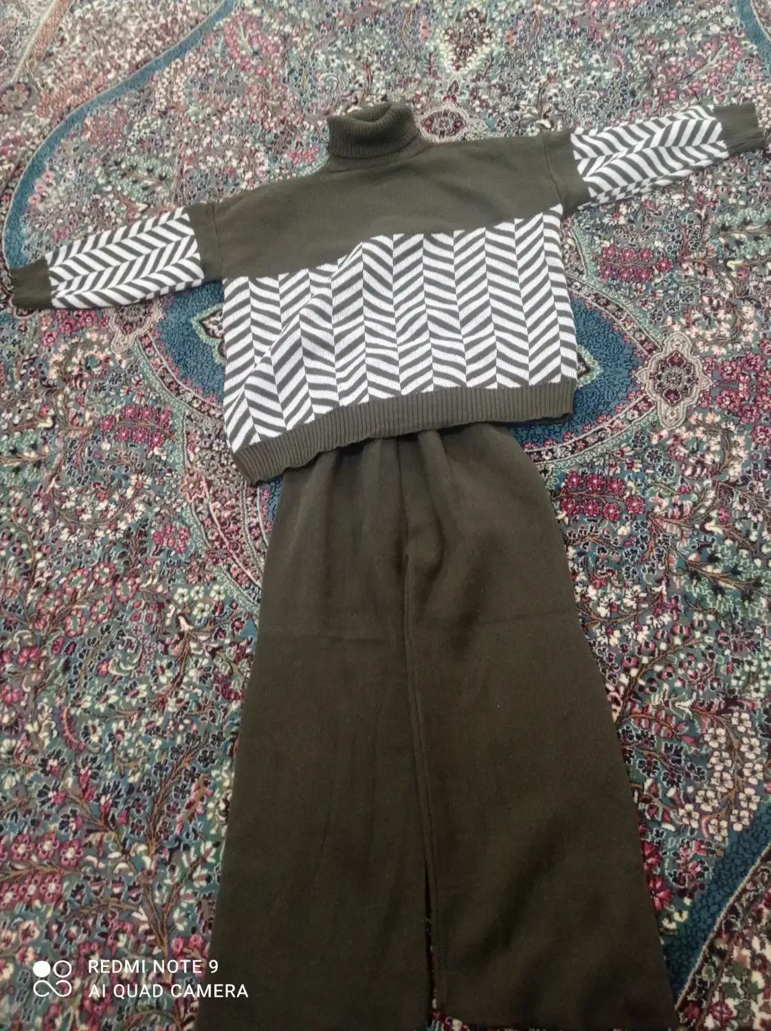 بافت زنانه|لباس|کرمان, |دیوار