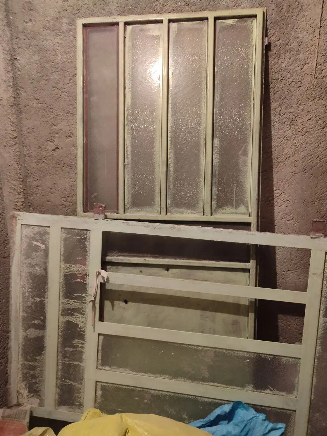 1عدرب فلزی با3پنجره فلزی|مصالح و تجهیزات ساختمان|یاسوج, |دیوار