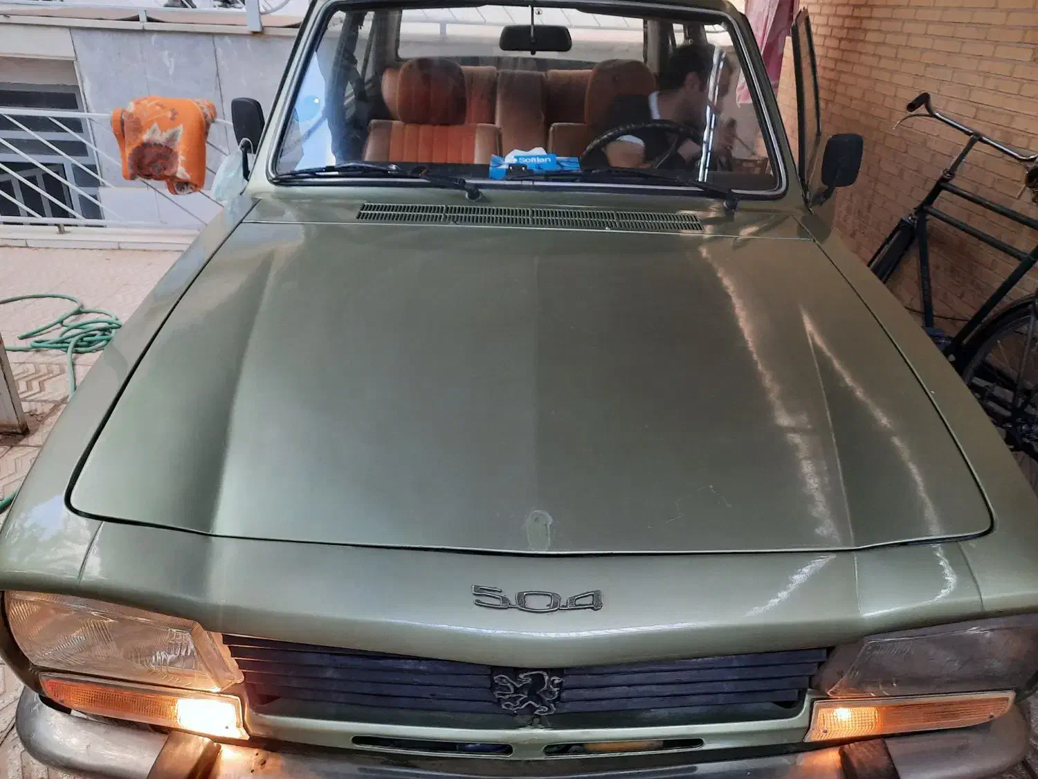 پژو۵۰۴ دنده فرمان|خودرو کلاسیک|یزد, |دیوار