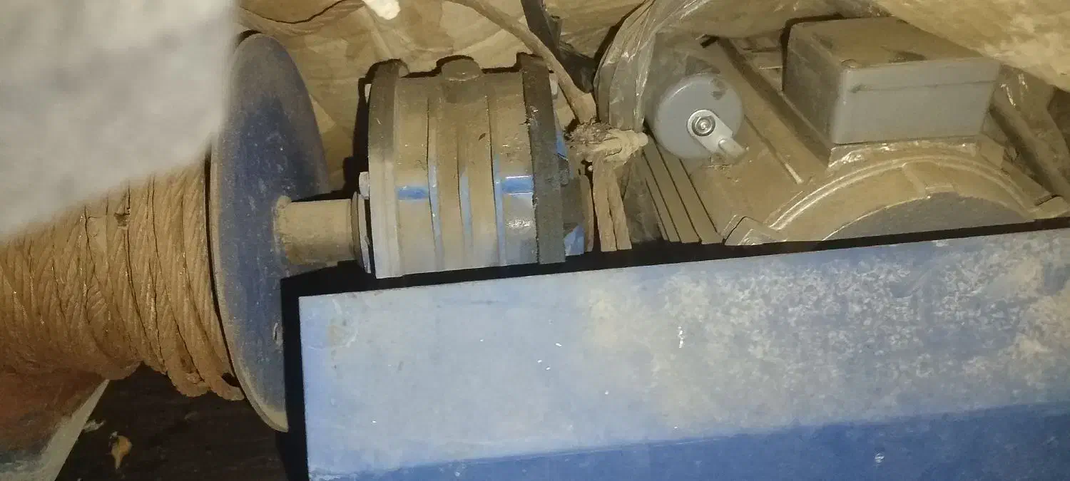 بالابر تک فاز|مصالح و تجهیزات ساختمان|شاهینشهر, اقبال لاهوری|دیوار