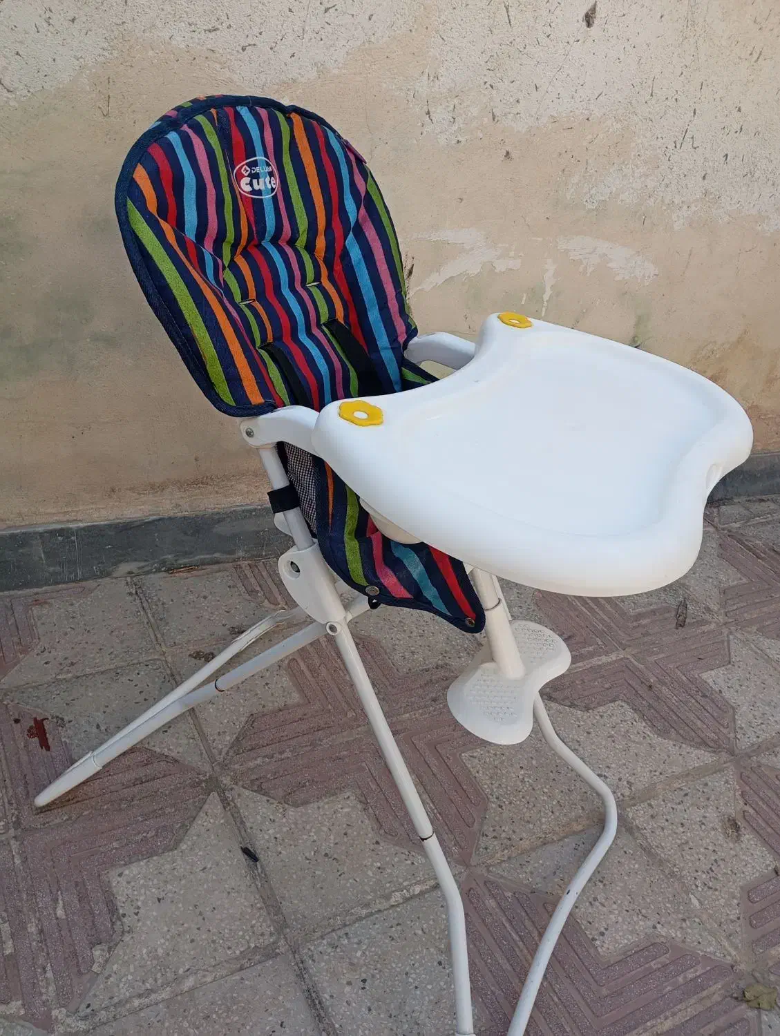 صندلی ناهار خوری کودک|تخت و صندلی بچه|شیراز, مسلم|دیوار