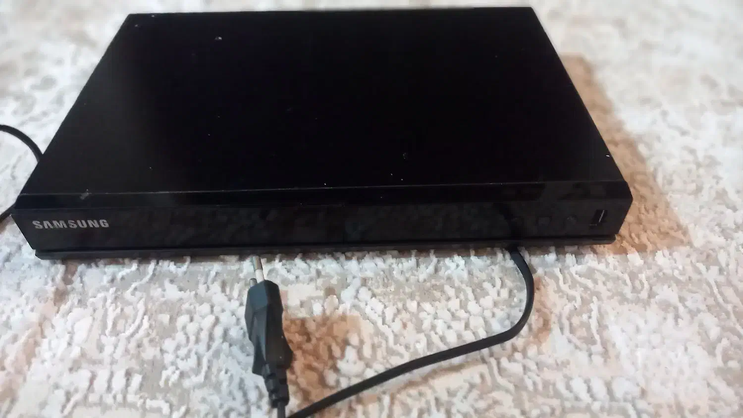 یک دستگاه دی وی دی سامسونگ سالم|پخشکننده DVD و ویدیو|رشت, گلباغ نماز|دیوار