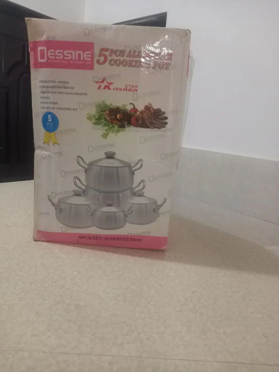 قابلمه روحی|ظروف پختوپز|بابلسر, |دیوار