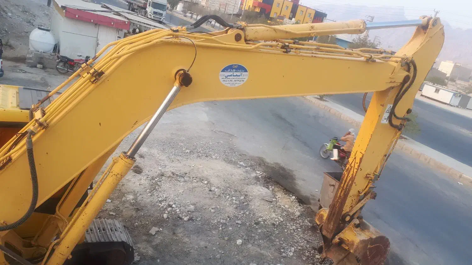 بیل‌کوماتسو‌۲۲۰‌خط۷‌مدل‌۲۰۰۹|خودرو سنگین|بندر کنگان, |دیوار