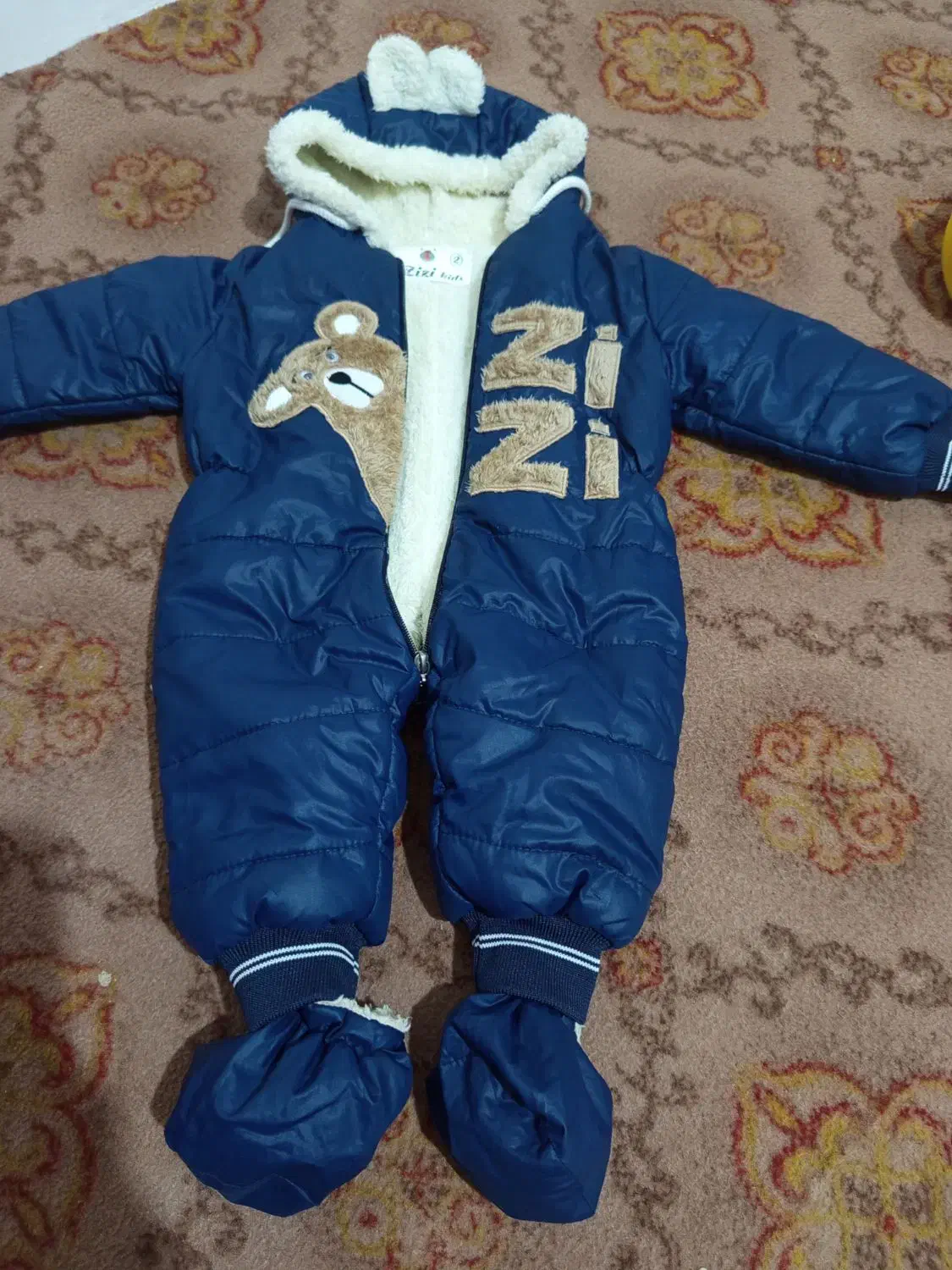 سرهم نو مناسب یکو نیم سالگی بفروش میرسد|کفش و لباس بچه|بازرگان, |دیوار