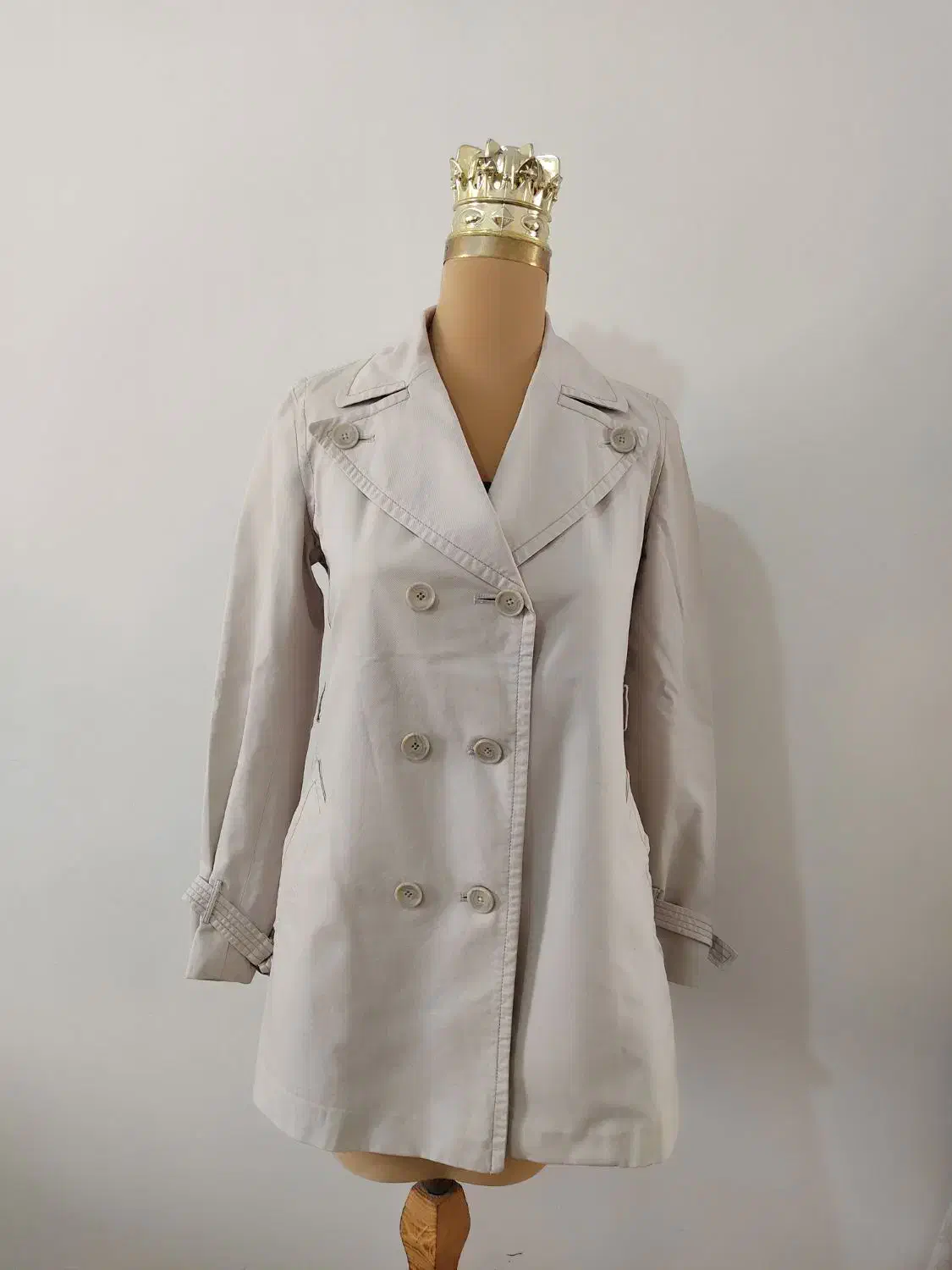 بارانی کتان|لباس|خوی, |دیوار