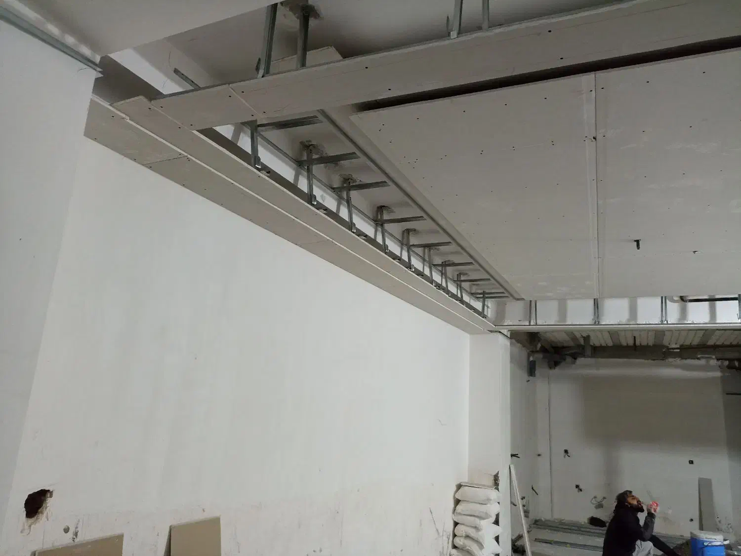 به یک شاگرد ساده یا نیمه ماهر نیازمندیم|استخدام معماری، عمران و ساختمانی|سبزوار, پاسداران|دیوار