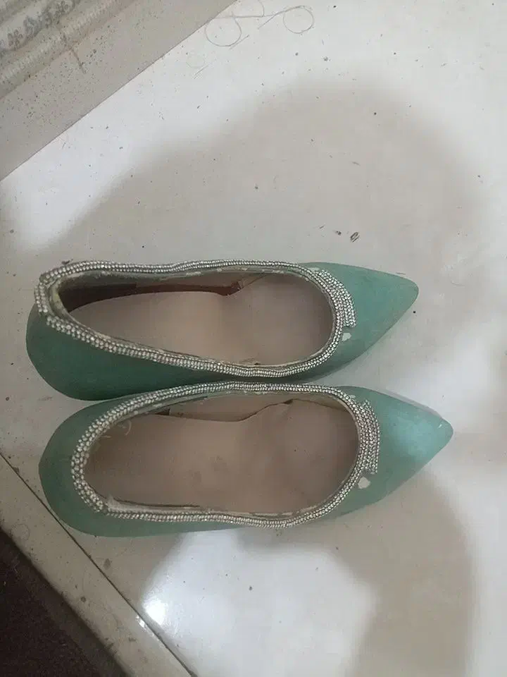 کفش‌ زنانه ۲۰۰ ت|کیف، کفش، کمربند|ورامین, ورامین|دیوار