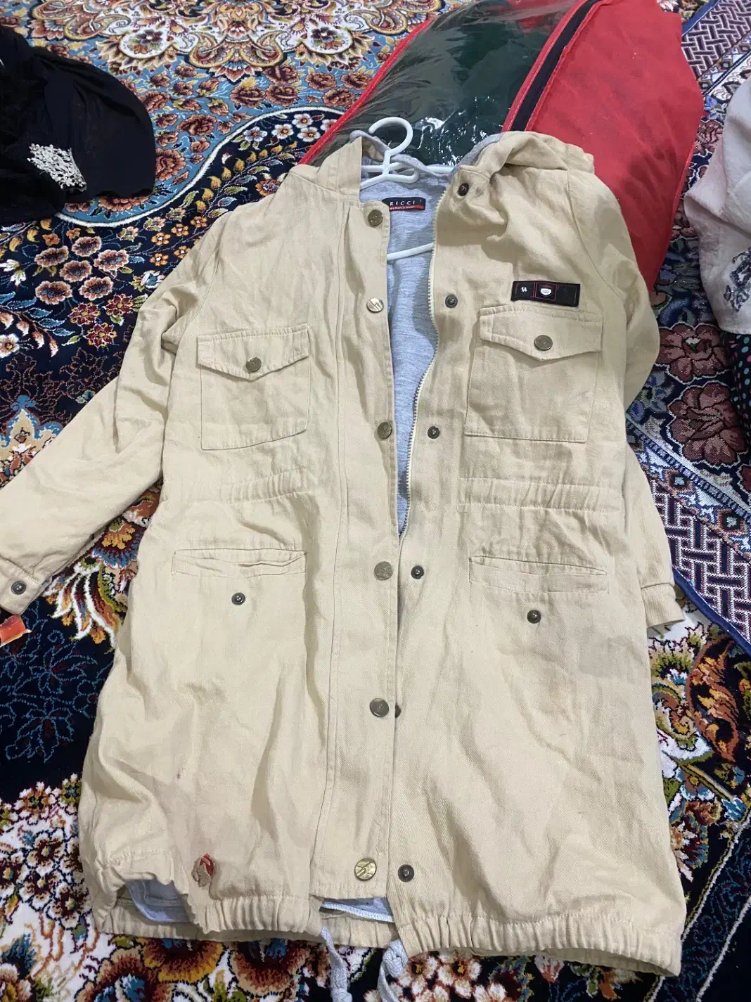 لباس|لباس|دورود, |دیوار