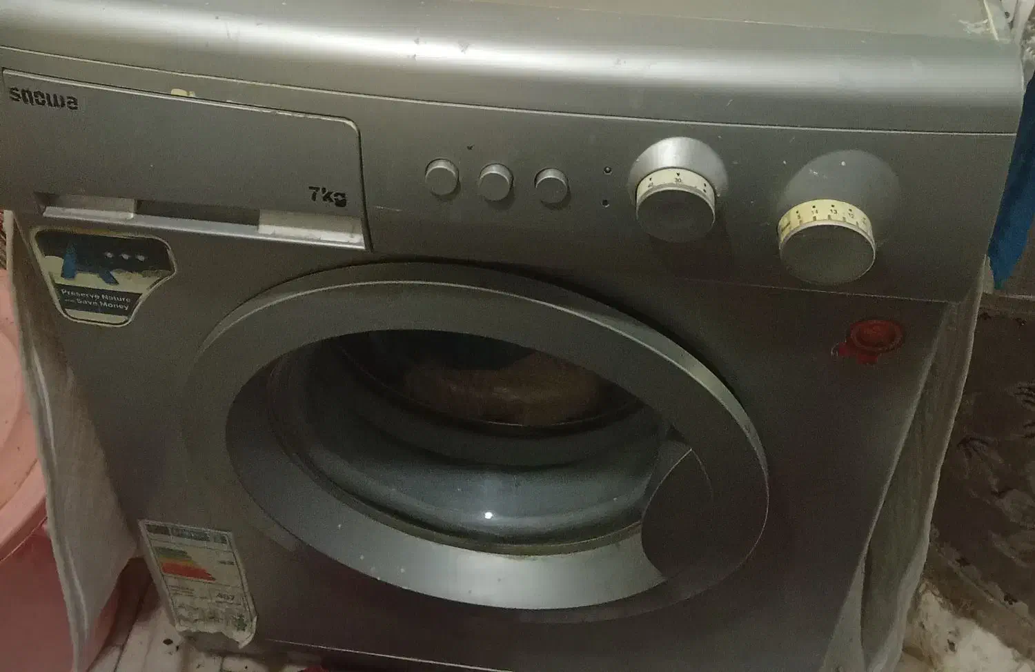 ماشین لباس شویی صحیح و سالم اسنوا 7کیلویی|ماشین لباسشویی و خشک‌کن لباس|ری, صفاییه (چشمه علی)|دیوار
