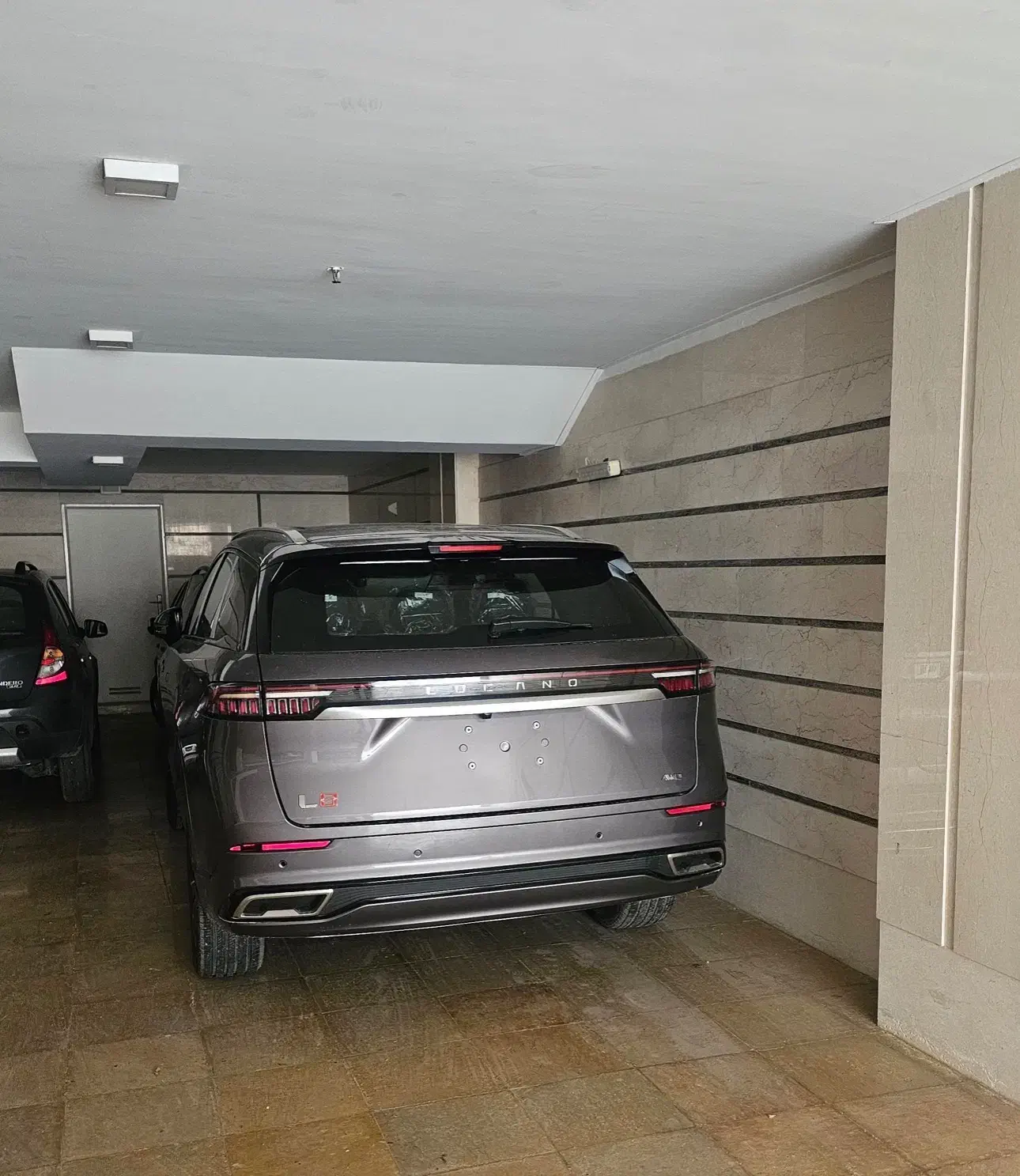 یک دستگاه خودرو L8 نوک مدادی|خودرو سواری و وانت|کازرون, |دیوار