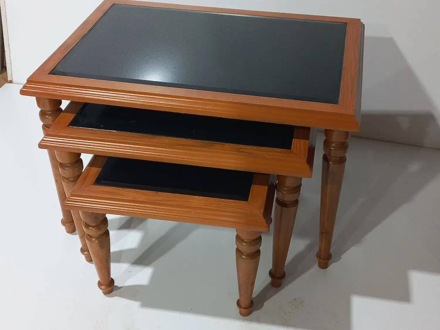 جلومبلی عسلی|مبلمان خانگی و میز عسلی|پاکدشت, شهرک انقلاب|دیوار