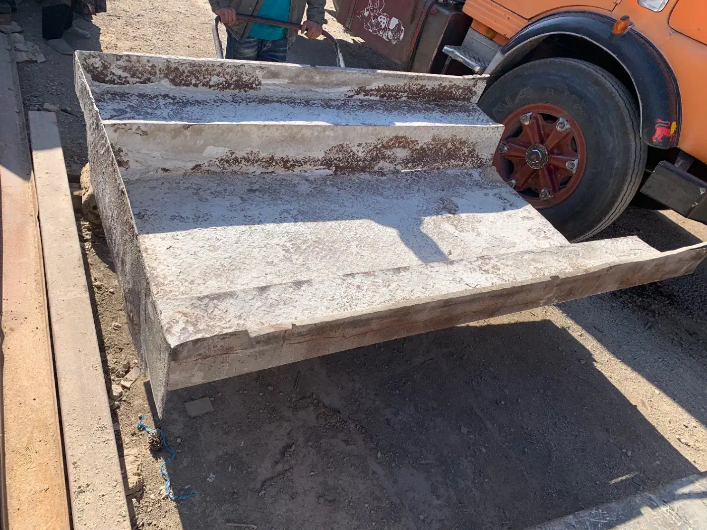 کفی نیسان|قطعات یدکی و لوازم جانبی|بسطام, |دیوار