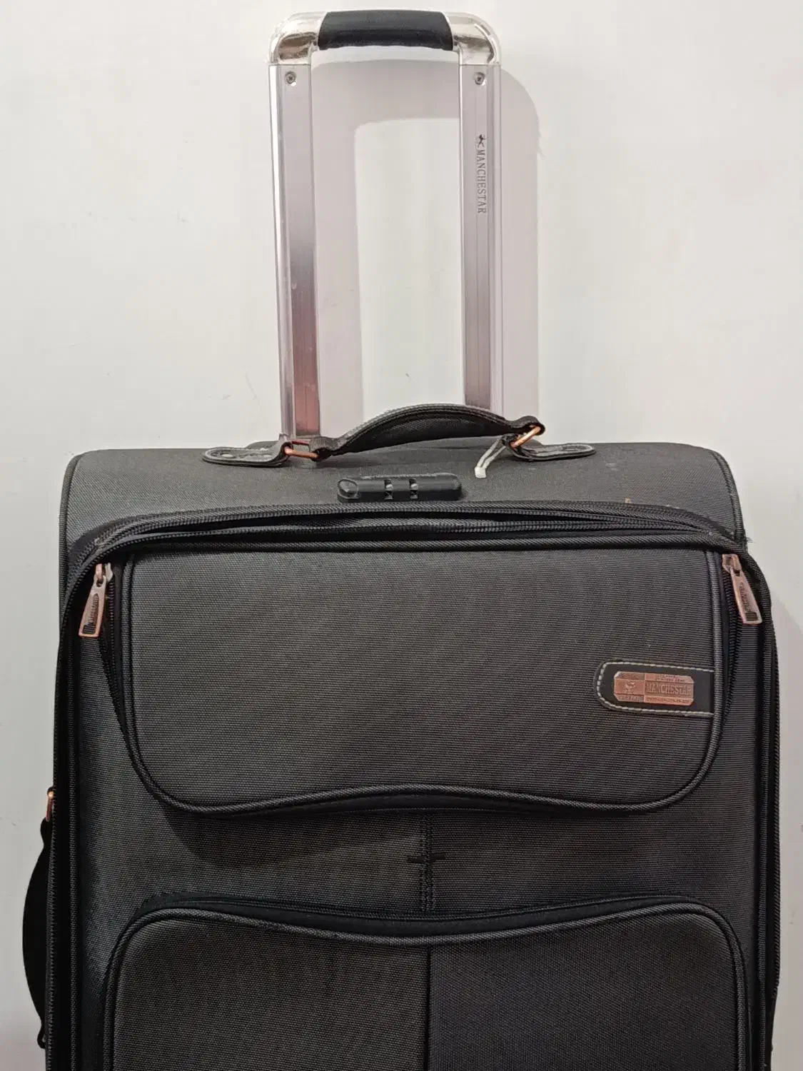 چمدان|کیف، کفش، کمربند|شاهرود, |دیوار