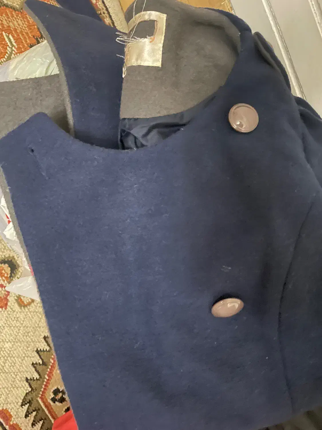 پالتو|لباس|شاهین‌شهر, پاسداران|دیوار