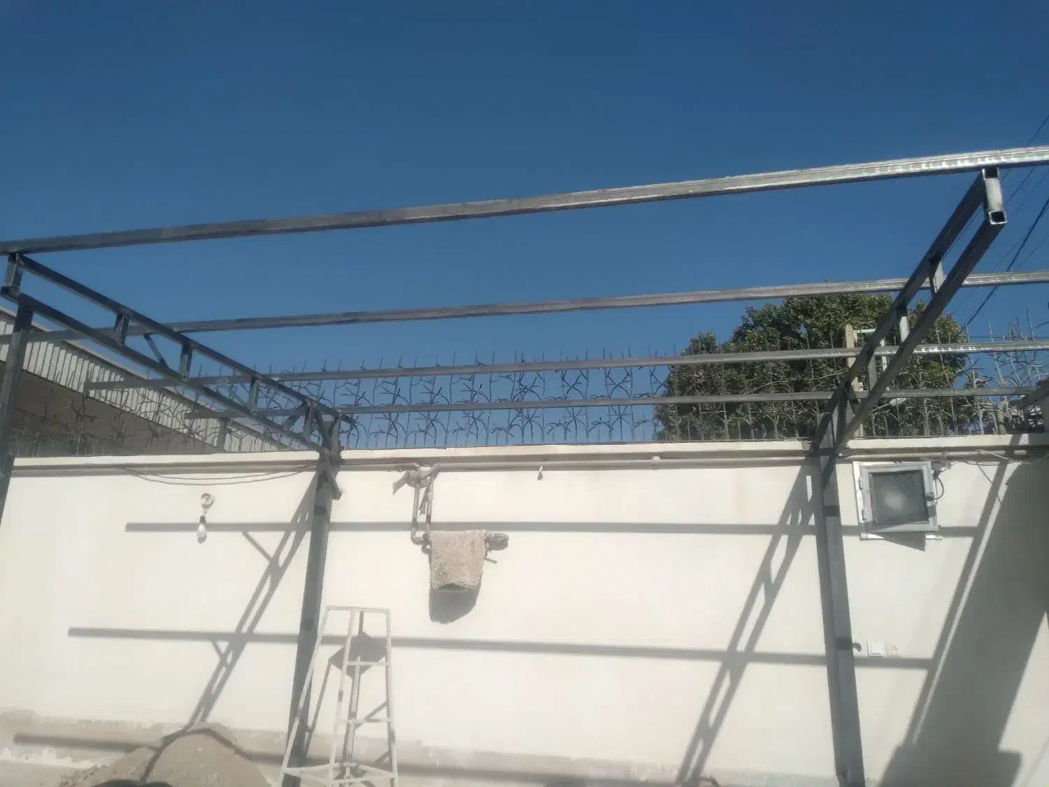 جوشکاری سیار انواع ورق ریزی سقف کاذب والپست ،|خدمات پیشه و مهارت|شاهرود, |دیوار