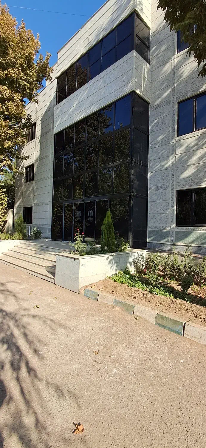 اجاره ساختمان مناسب شرکتها ، ادارات یا امور شخصی|اجارهٔ دفتر کار، اتاق اداری، مطب|محمدیه-قزوین, |دیوار