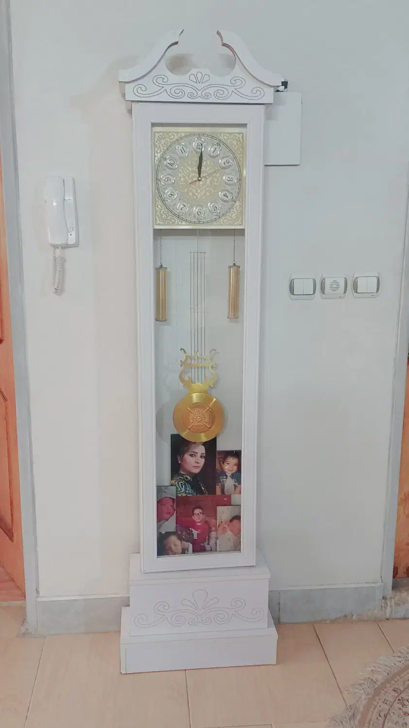 ساعت کنارسالنی|ساعت دیواری و تزئینی|اصفهان, کوی ولی عصر|دیوار