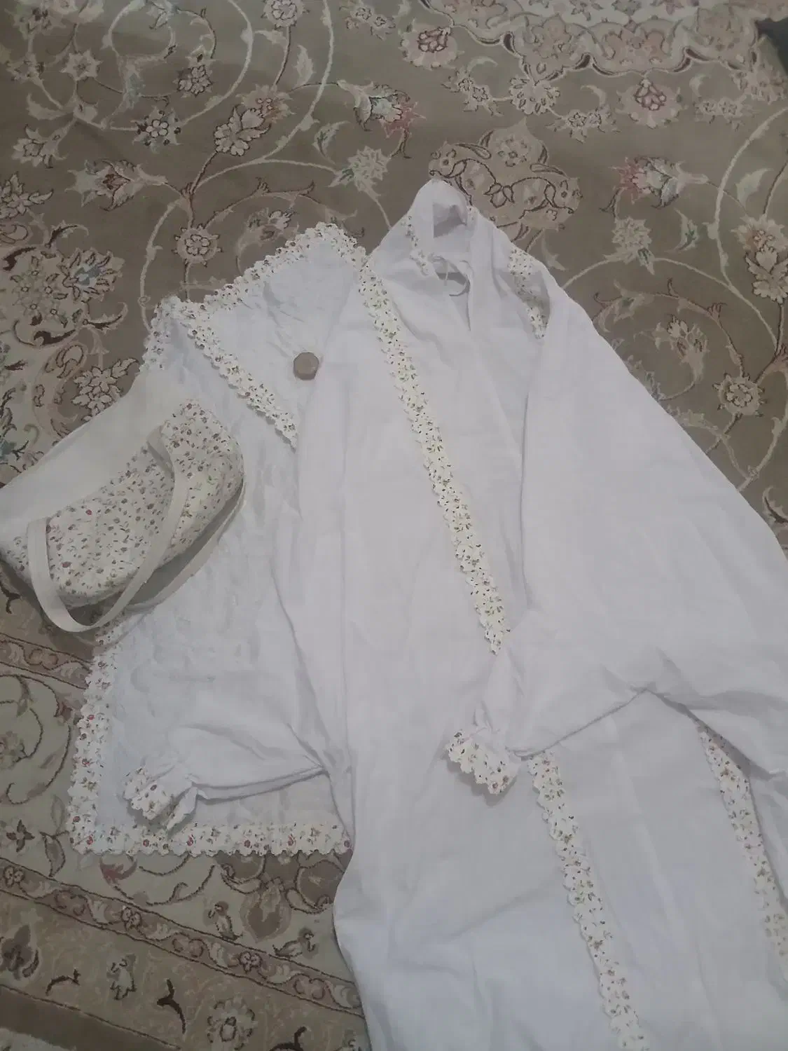 چادر نماز|لباس|سمنان, |دیوار