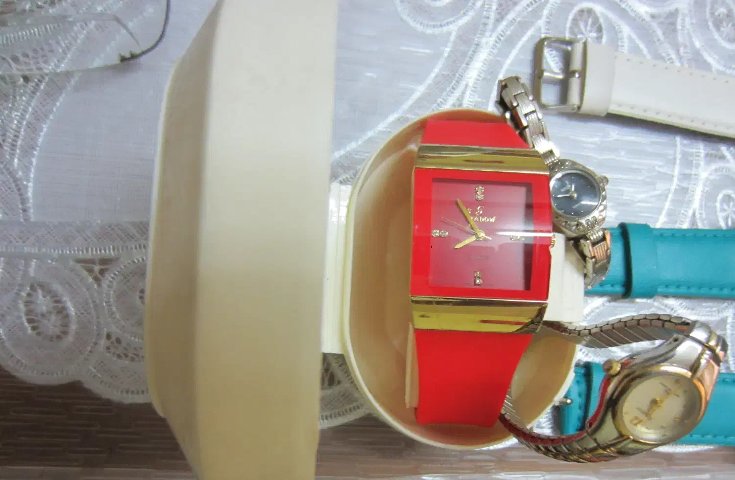 ساعت در انواع مختلف|ساعت|مشهد, عبادی|دیوار