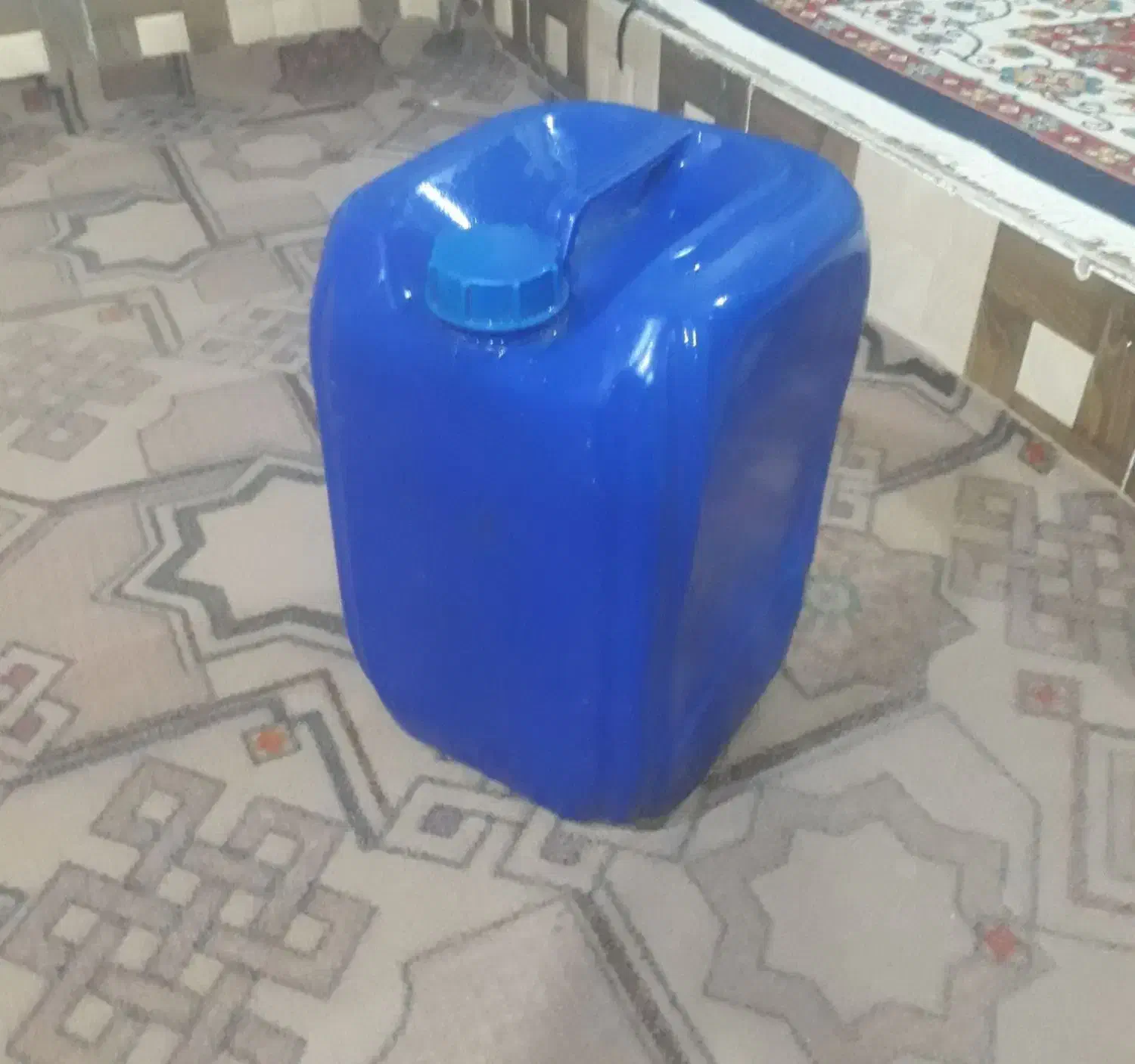 گالن خارجی ۲۰ لیتری|ظروف نگهدارنده، پلاستیکی، یک‌بارمصرف|زابل, |دیوار