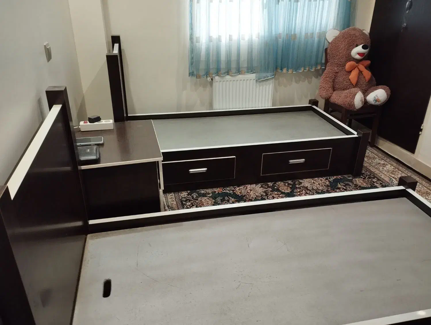 تخت خواب|تخت و سرویس خواب|پرند, فاز ۳|دیوار