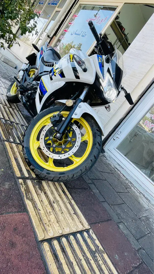 مگلی مدل ۱۴۰۳ فوق العاده تمیز|موتورسیکلت|میاندوآب, |دیوار