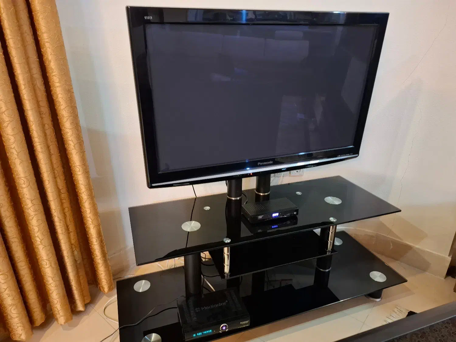 تلویزیون پاناسونیک ویرا 42 اینچ|تلویزیون و پروژکتور|شاهین‌شهر, شهرک میلاد|دیوار