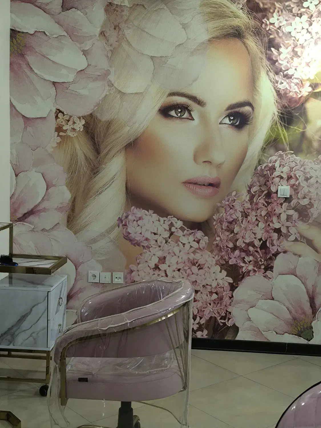 اجاره لاین زیبایی|خدمات آرایشگری و زیبایی|خرم‌آباد, |دیوار