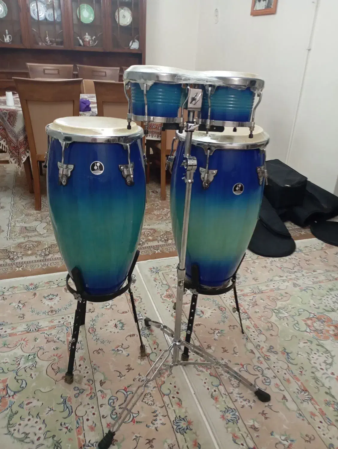 تومبا سونور المان|درام و پرکاشن|تهران, دهکده المپیک|دیوار