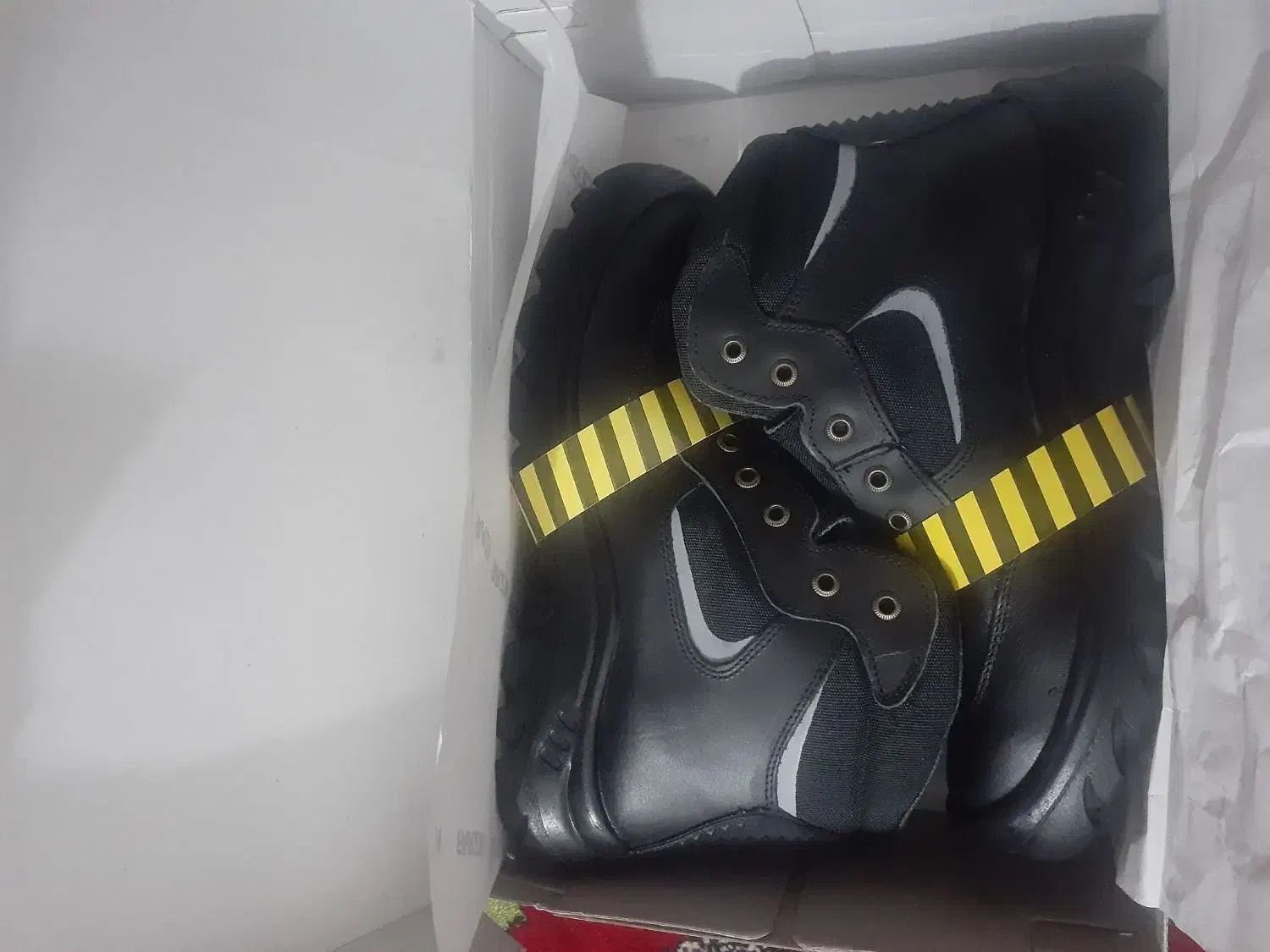 فروش کفش ایمنی جنس خوب وخیلی شیک|کیف، کفش، کمربند|دوگنبدان, |دیوار