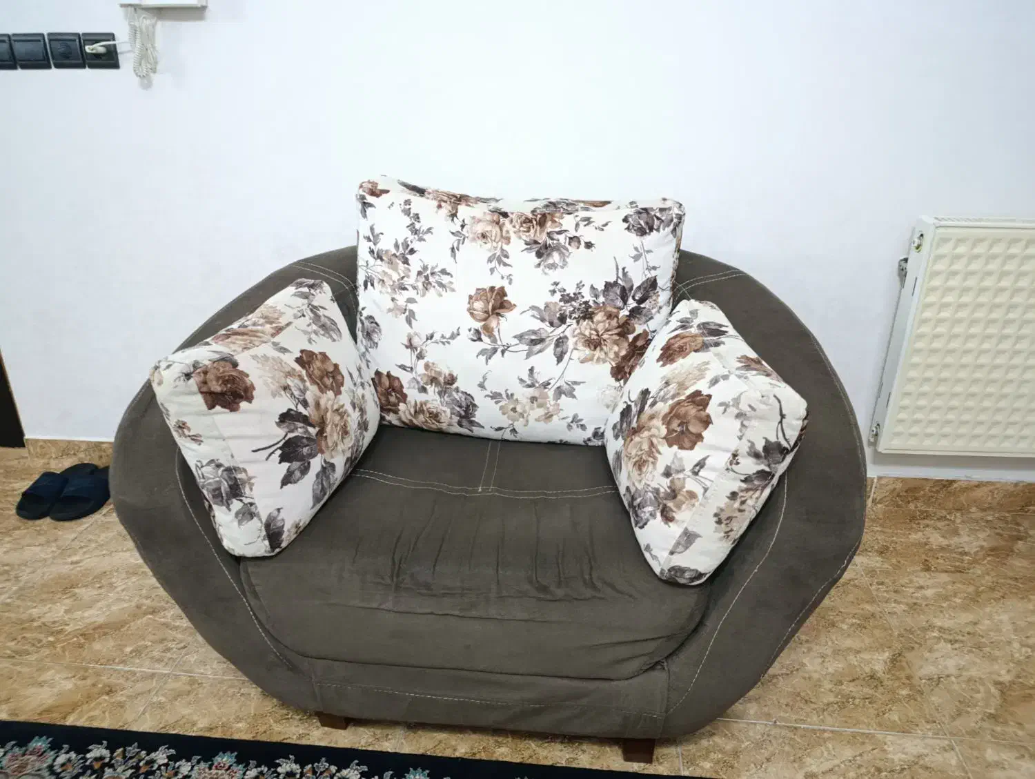 مبل ۷ نفره راحتی|مبلمان خانگی و میز عسلی|قائم‌شهر, |دیوار