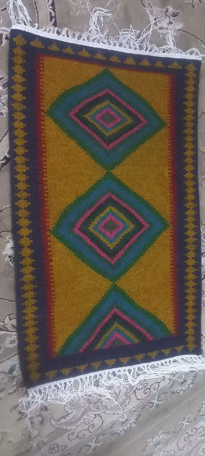 گلیم دست بافت|گلیم، جاجیم، گبه|خرمآباد, |دیوار