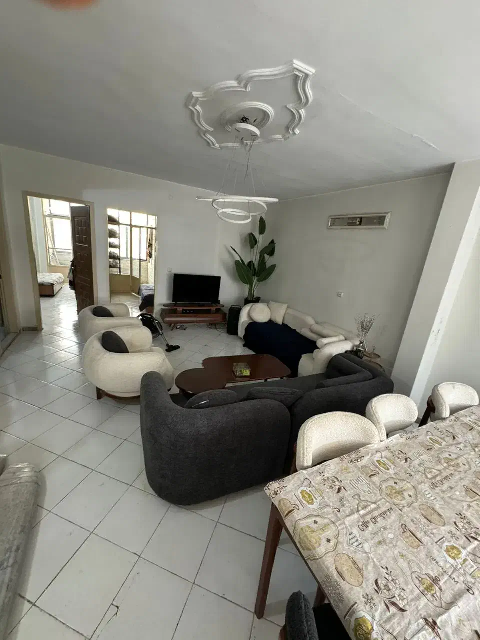 85 متر / دو خواب /با پارکینگ