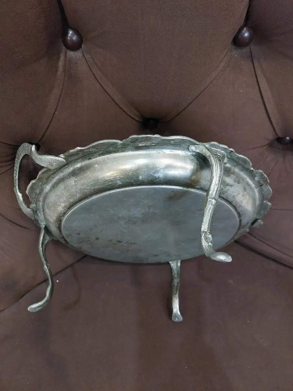 سینی قدیمی|کلکسیون اشیاء عتیقه|شهر ری, جوانمرد قصاب|دیوار