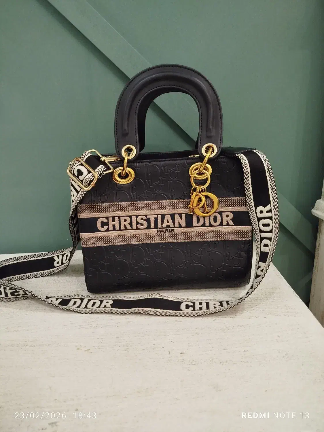 کیف|کیف، کفش، کمربند|مشهد, هفت تیر (آب و برق)|دیوار