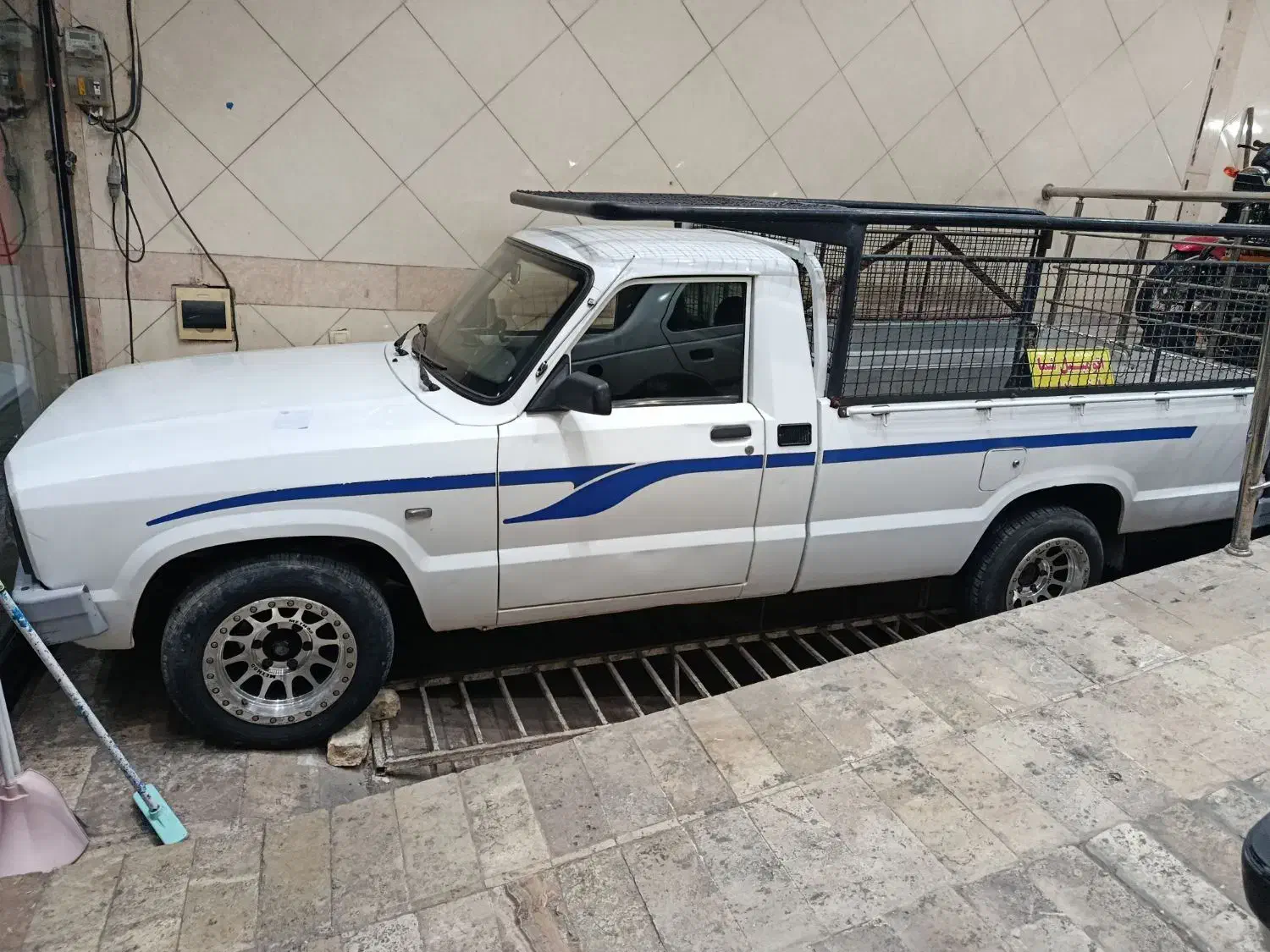 مزدا وانت 2000|خودرو سواری و وانت|قم, شاه ابراهیم|دیوار